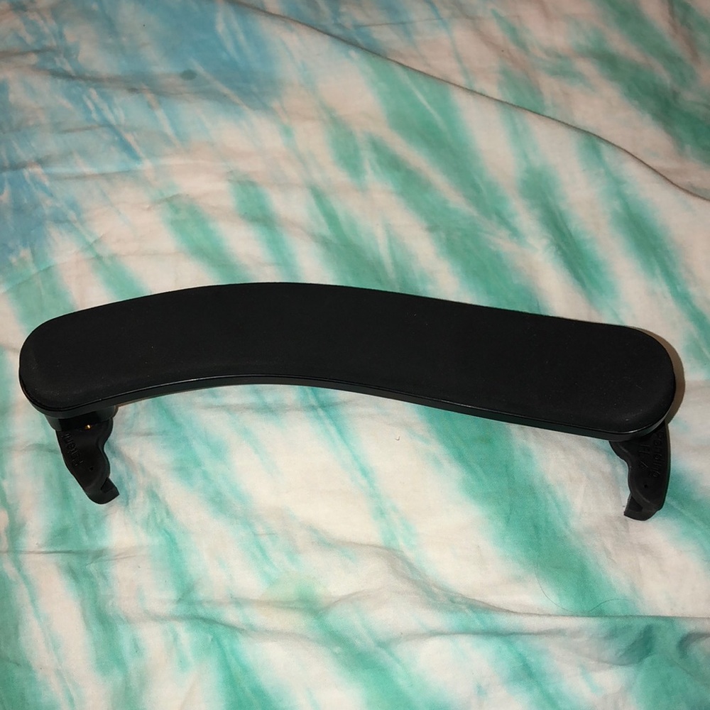 Violin chin rest